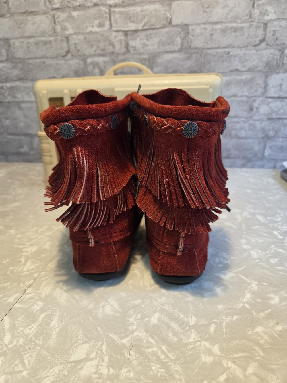 Vintage 90's Fringed Minnetonka Lace-Up Suede Moccasins - Picture 3 of 9